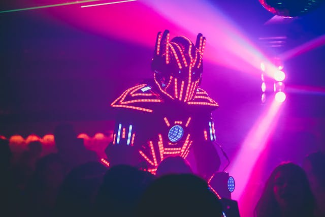 
The Evolution of EDM Dance Moves: From the Robot to the Wobble
